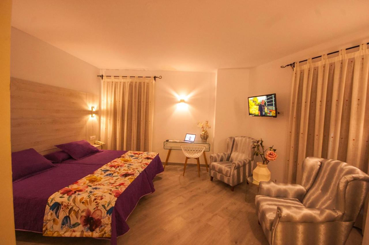 Hotel Hc Zoom Pozoblanco Bagian luar foto